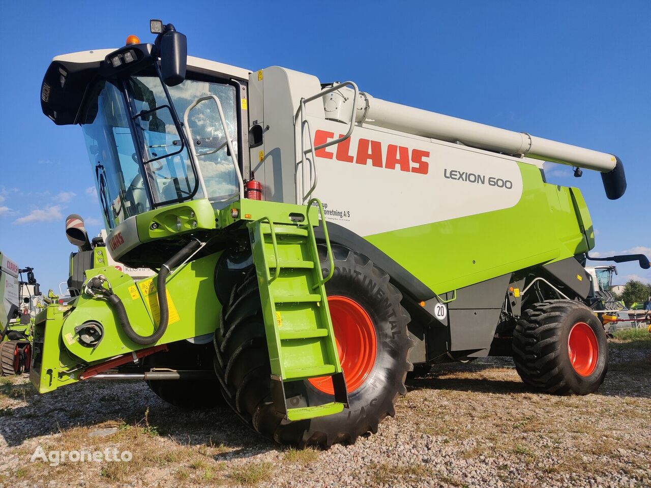 Claas Lexion 600 grain harvester