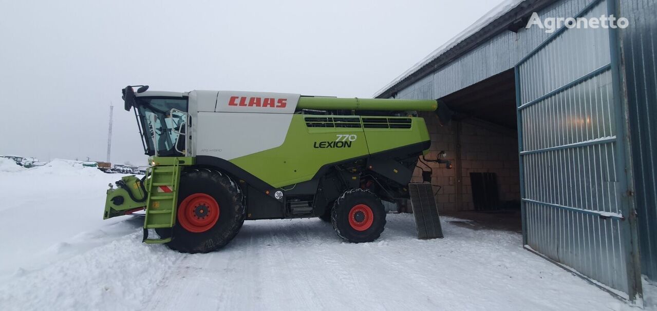 Claas Lexion 770 grain harvester