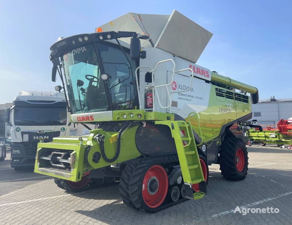 Claas Lexion 770 TT grain harvester