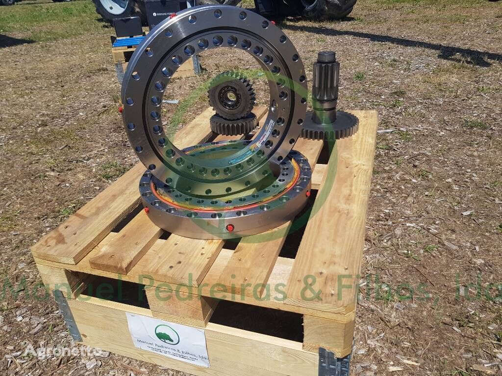 Komatsu s Bearings for harvester