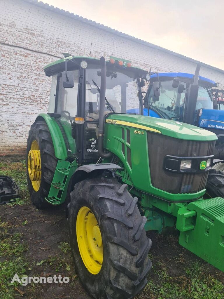 John Deere 6135B wheel tractor