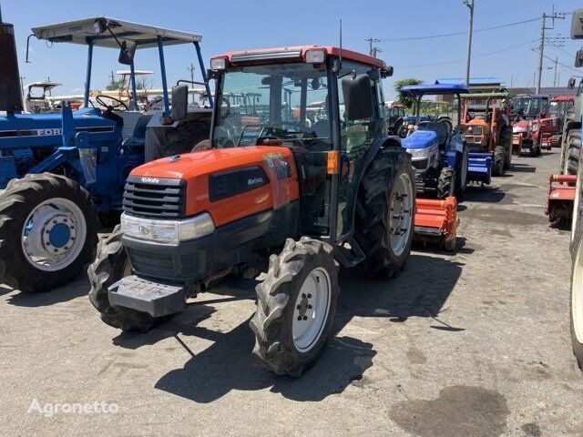 Kubota KL36 wheel tractor